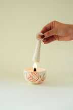 Set de Regalo Intención: Vela Aromática en Cerámica + Apaga Velas Ritual