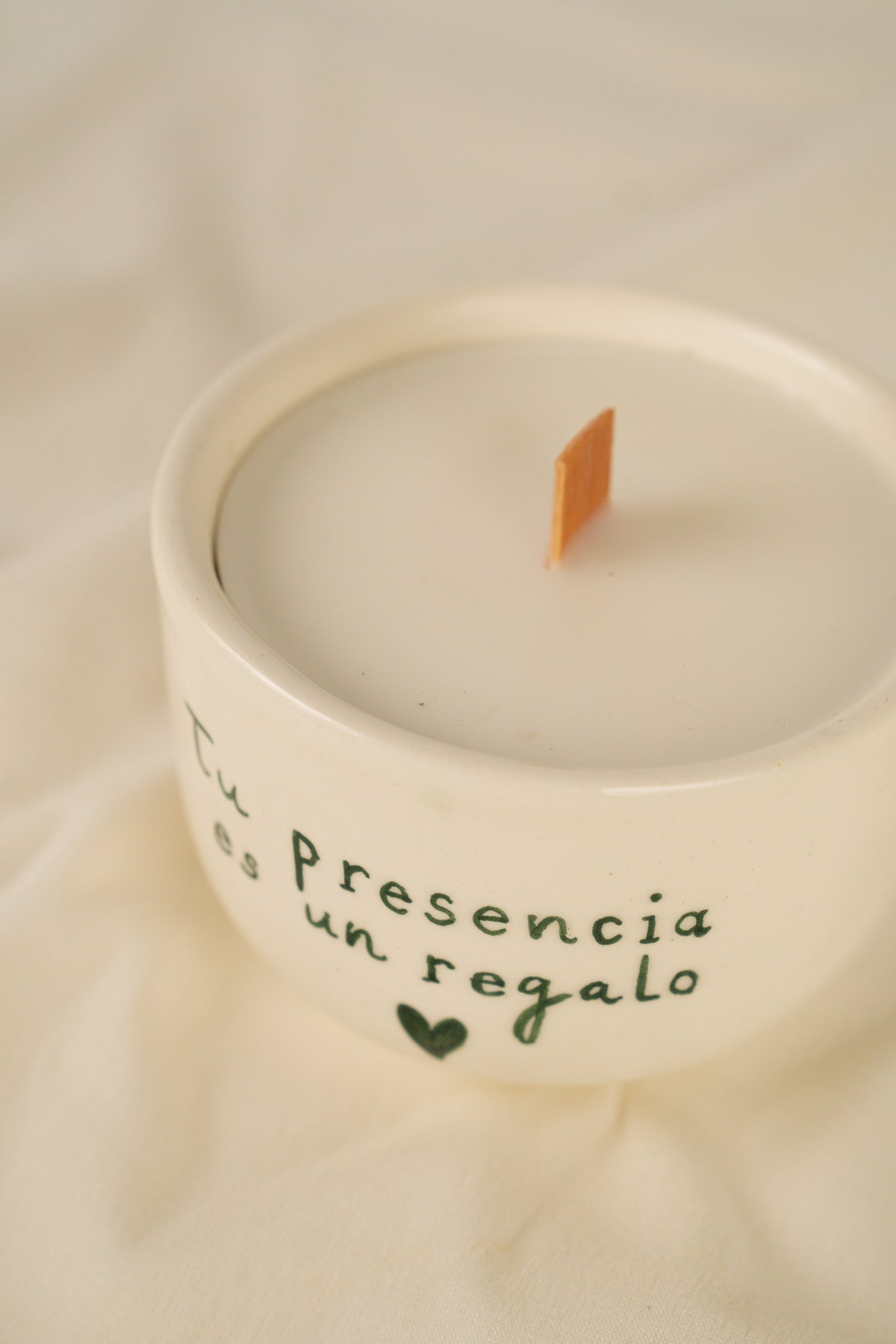 Vela en Cerámica Tu Presencia es un Regalo 130gr