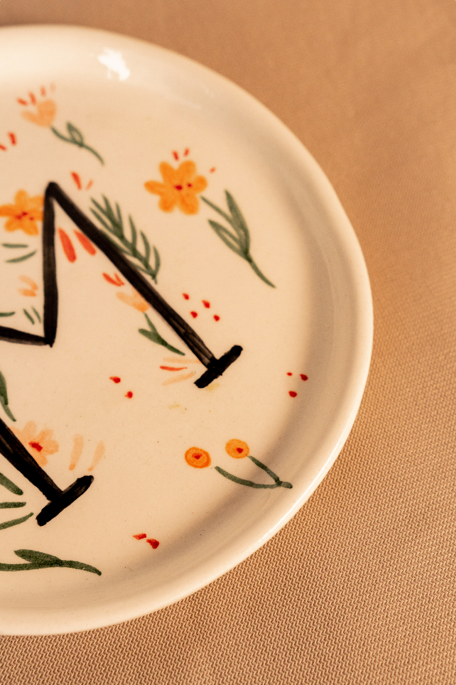 Plato tipo sará pequeño de 12 cm, Letras en Plural