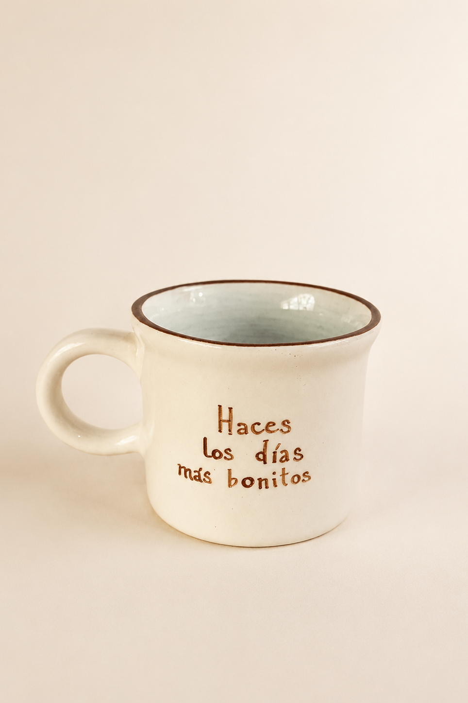 Pocillo en Cerámica de 05 Oz Haces los Días Más Bonitos