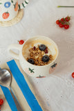 Pocillo en Cerámica Fresas 12 Oz