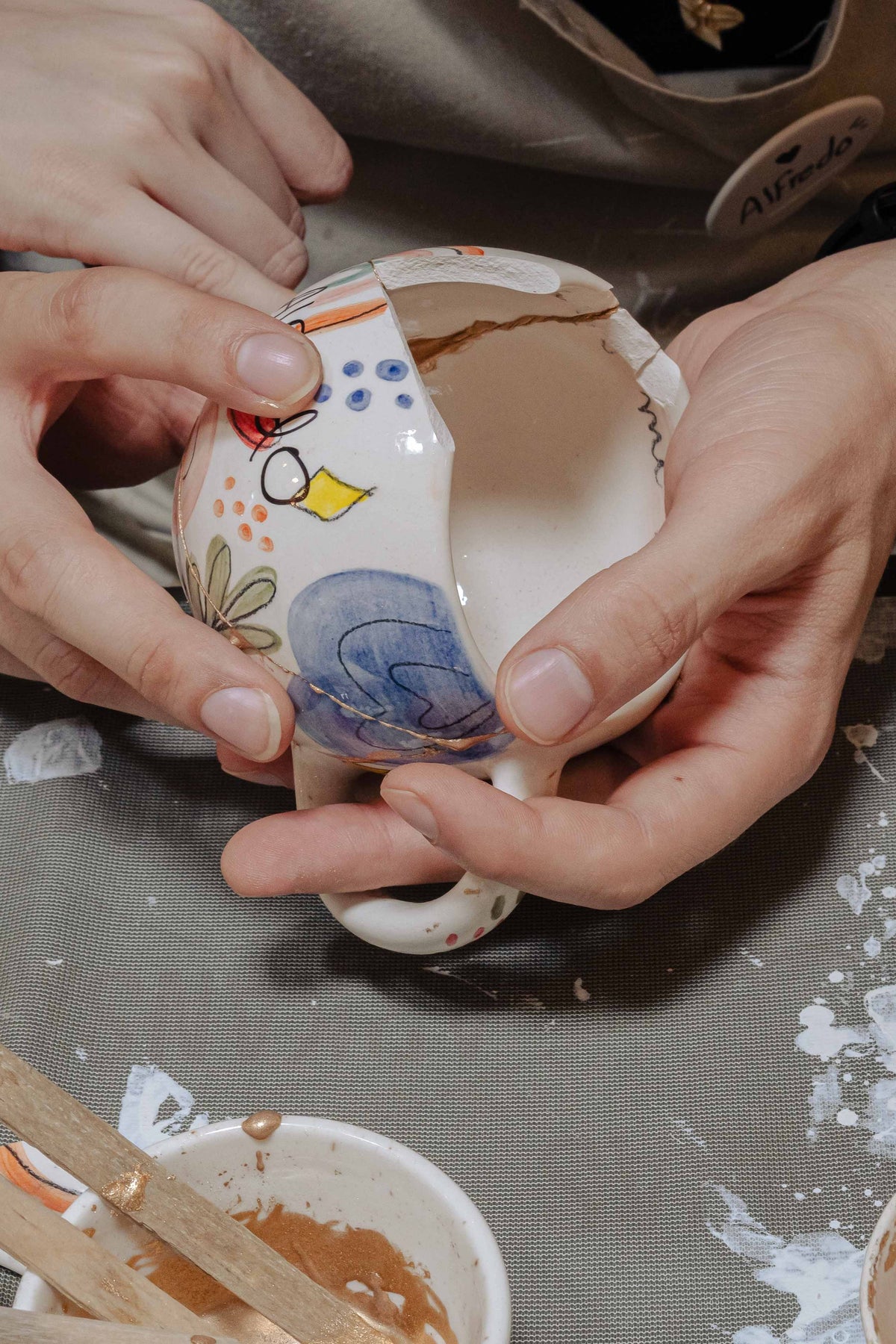 Kintsugi: El Arte de Reconstruirnos — Experiencia de Reparación Cerámica | Envigado