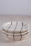 Plato Base con Pestaña Rayones Cuadros 12 cm